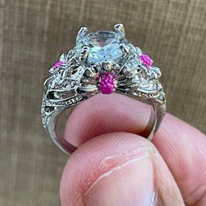 Women Rings Silver Tone Fashion Jewelry Clear Crystal Accents Rings Size 8